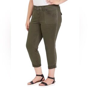 Torrid Aviator Cropped Twill Pants-Olive Green Size 18 Casual Stretch